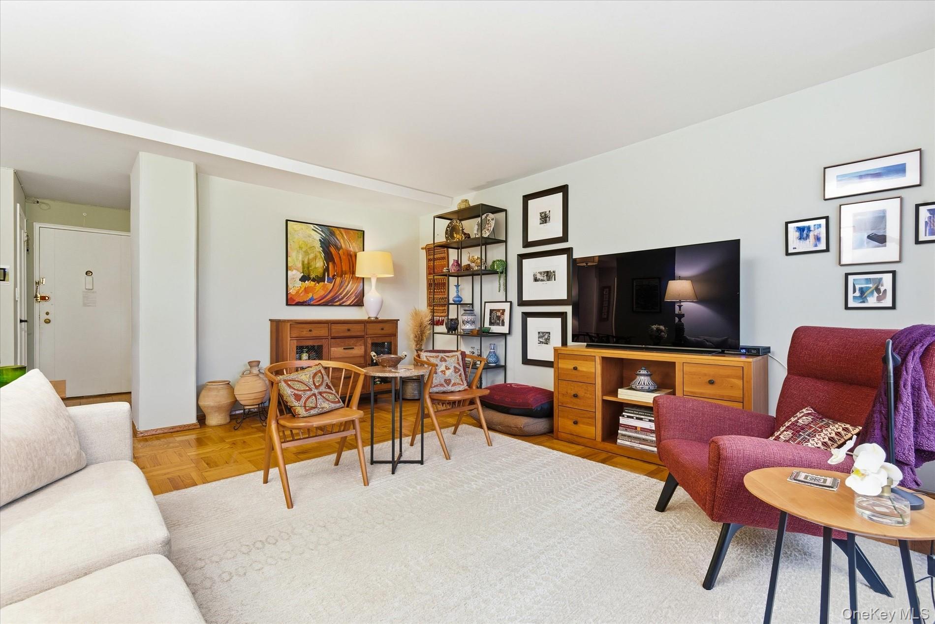 33-54 Crescent Street # 5B, Astoria, NY 11106