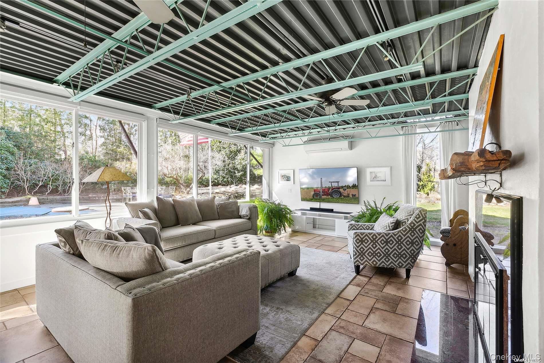 162 Middle Line, Southampton, NY 11968