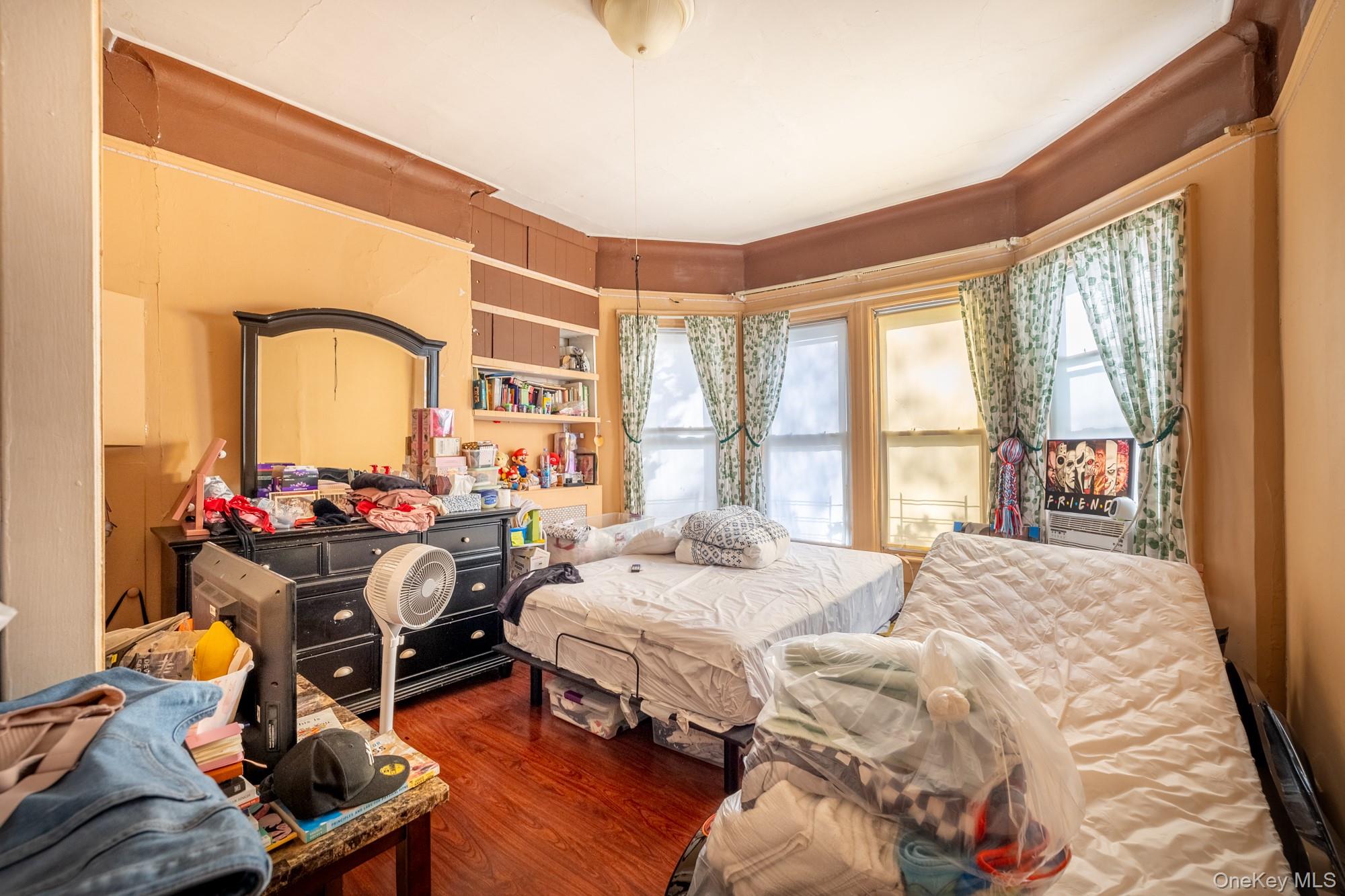 677 Van Nest Avenue, Bronx, NY 10462