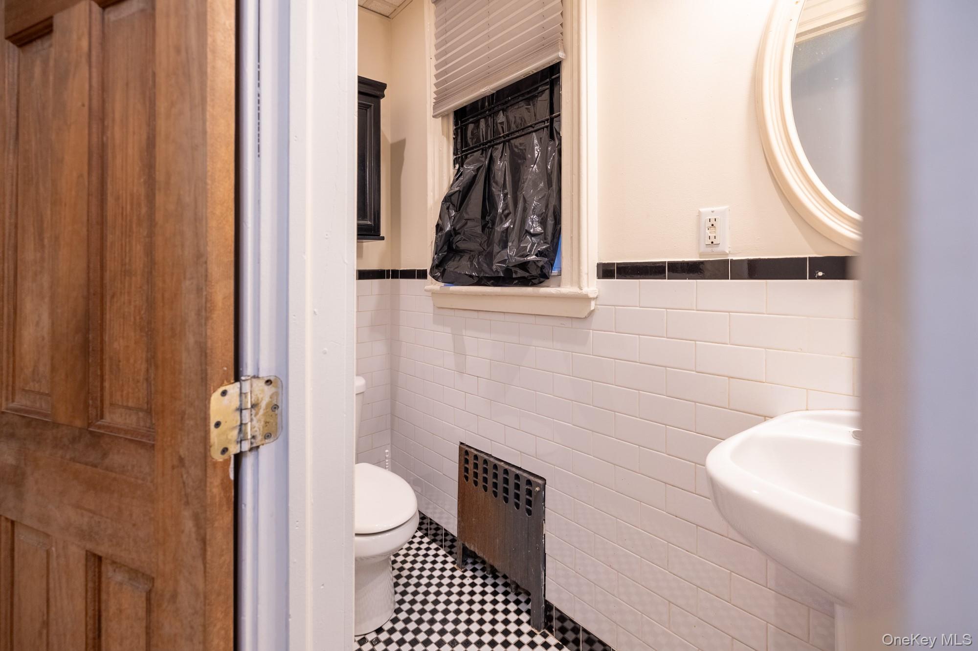 677 Van Nest Avenue, Bronx, NY 10462