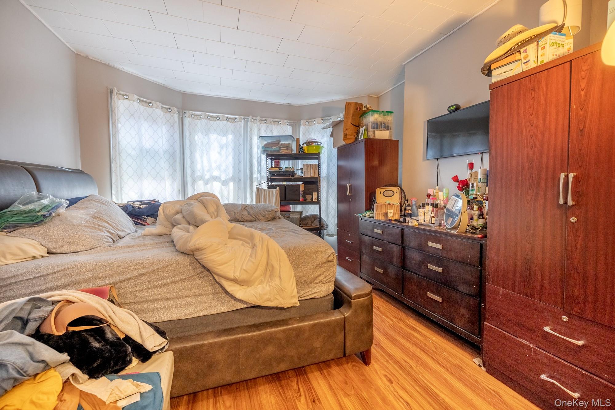 679 Van Nest Avenue, Bronx, NY 10462