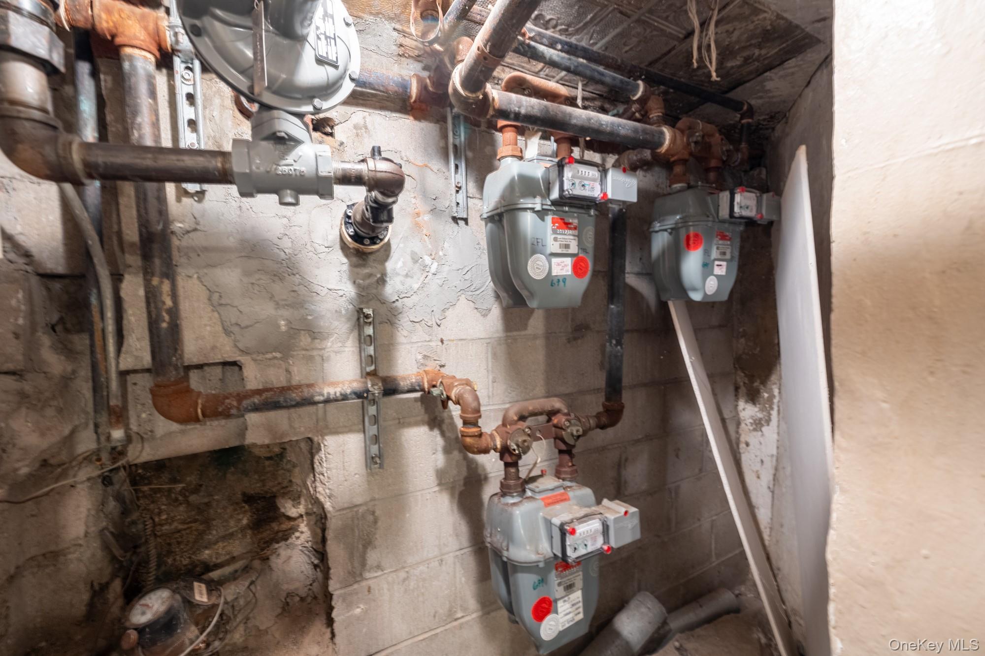 679 Van Nest Avenue, Bronx, NY 10462