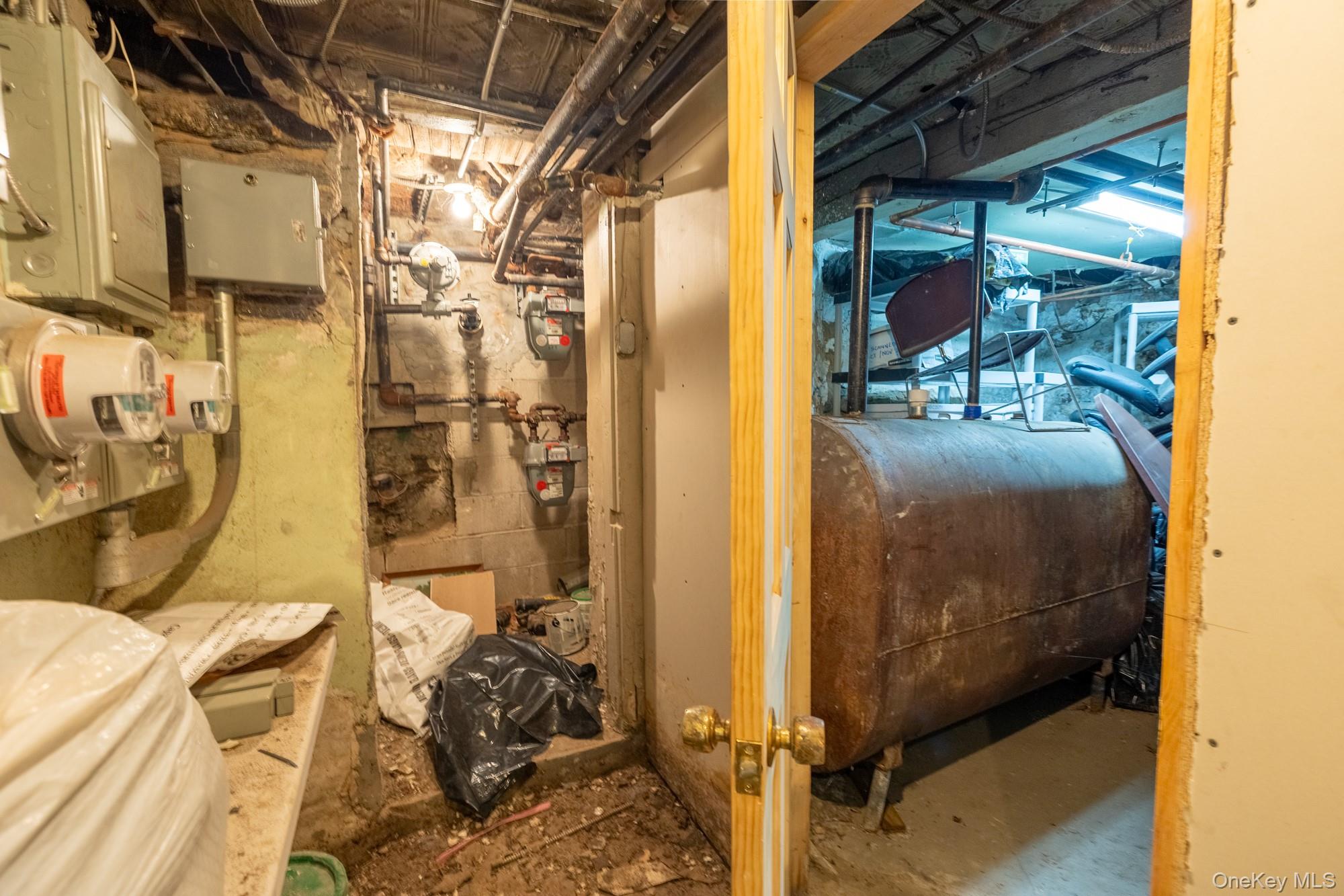 679 Van Nest Avenue, Bronx, NY 10462