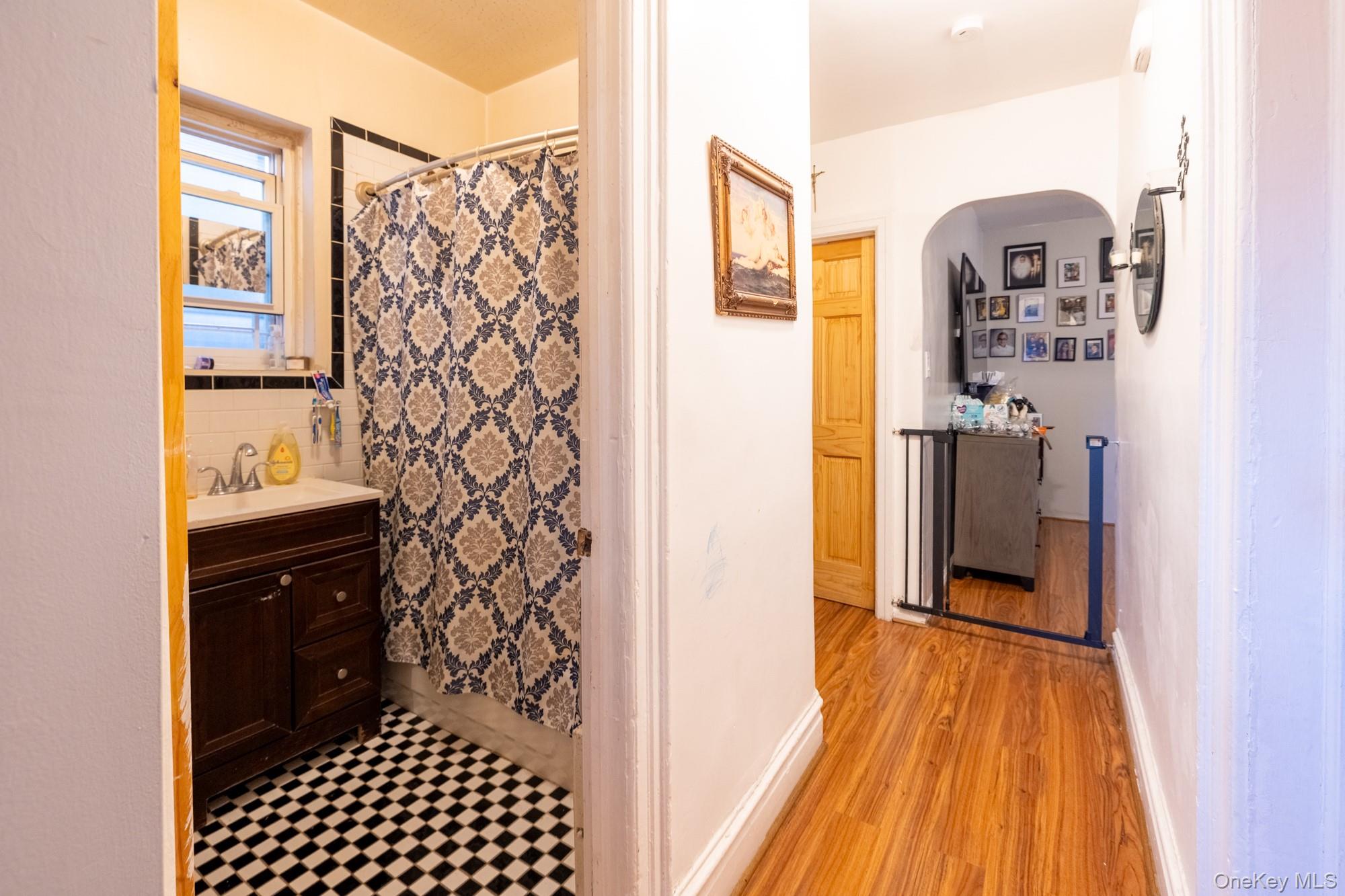 679 Van Nest Avenue, Bronx, NY 10462