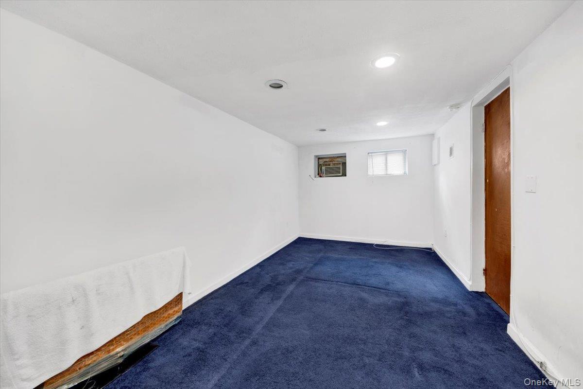 3302 Colden Avenue, Bronx, NY 10469