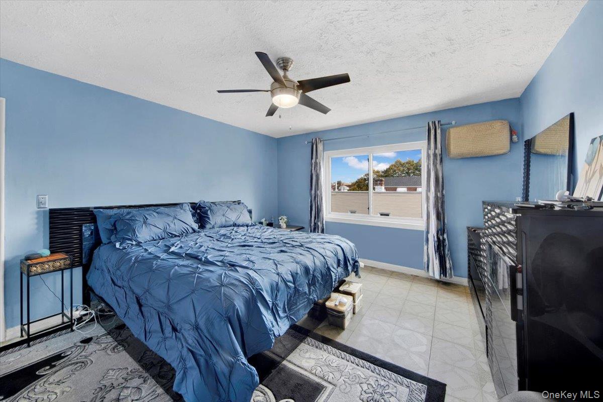 3302 Colden Avenue, Bronx, NY 10469