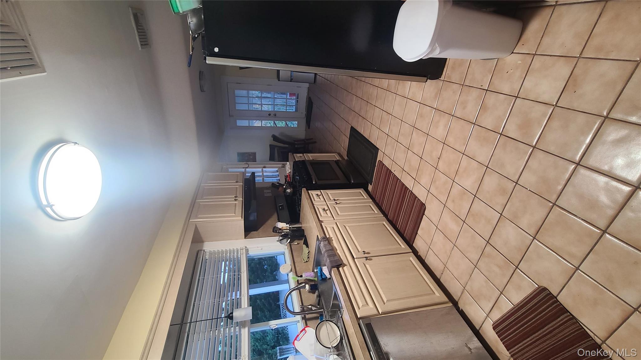 2 Addison Lane, Greenvale, NY 11548