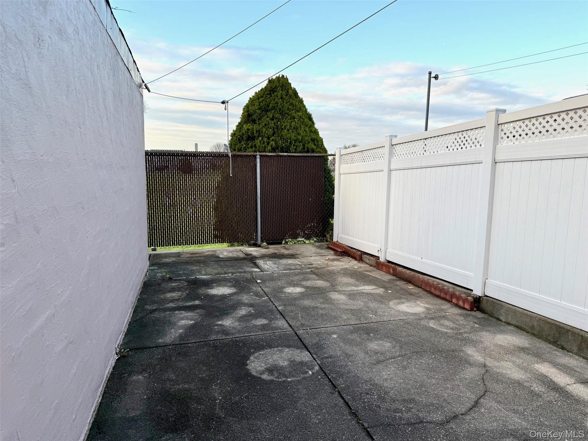 64-41 60th Avenue, Maspeth, NY 11378