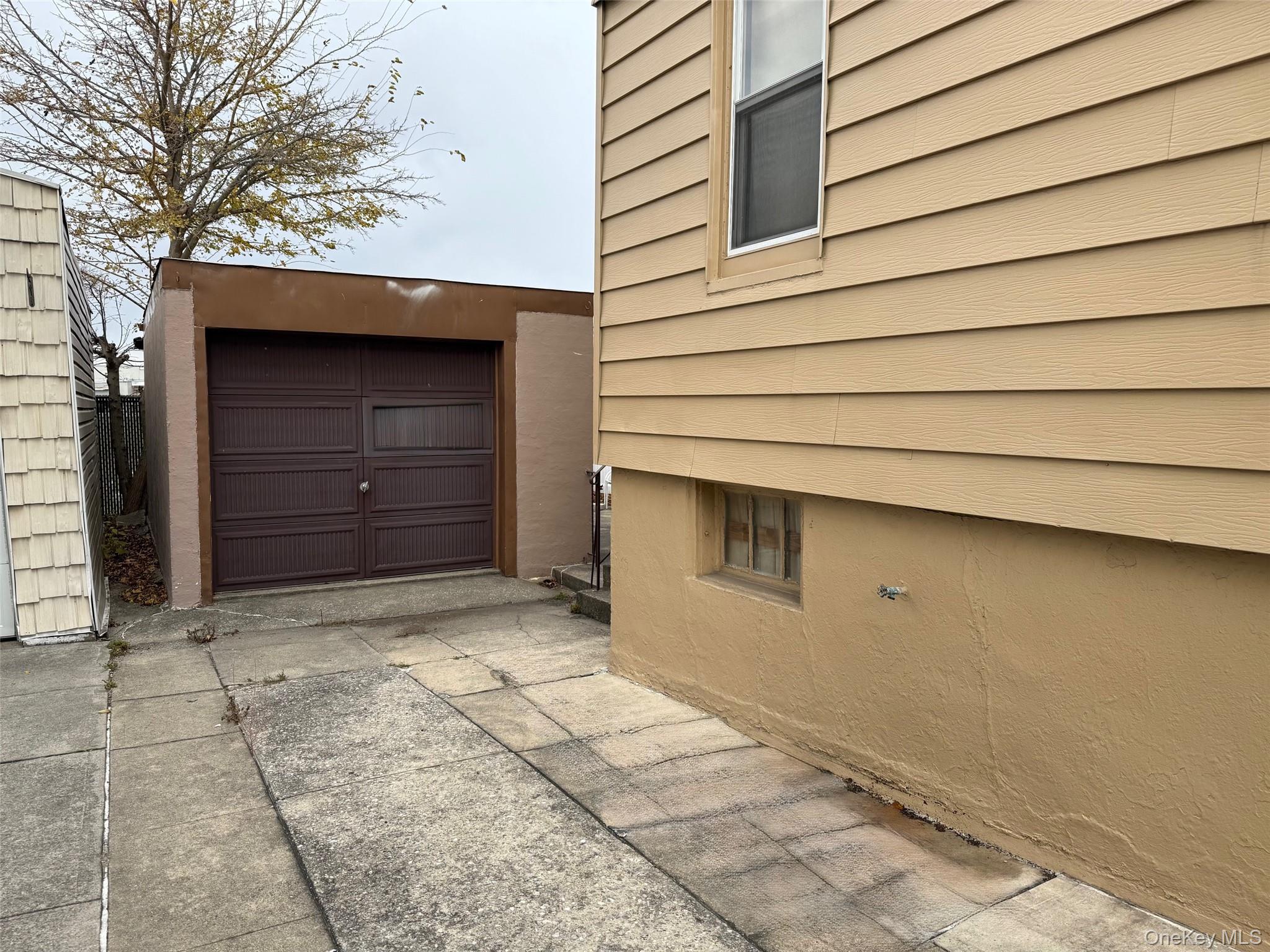 64-41 60th Avenue, Maspeth, NY 11378