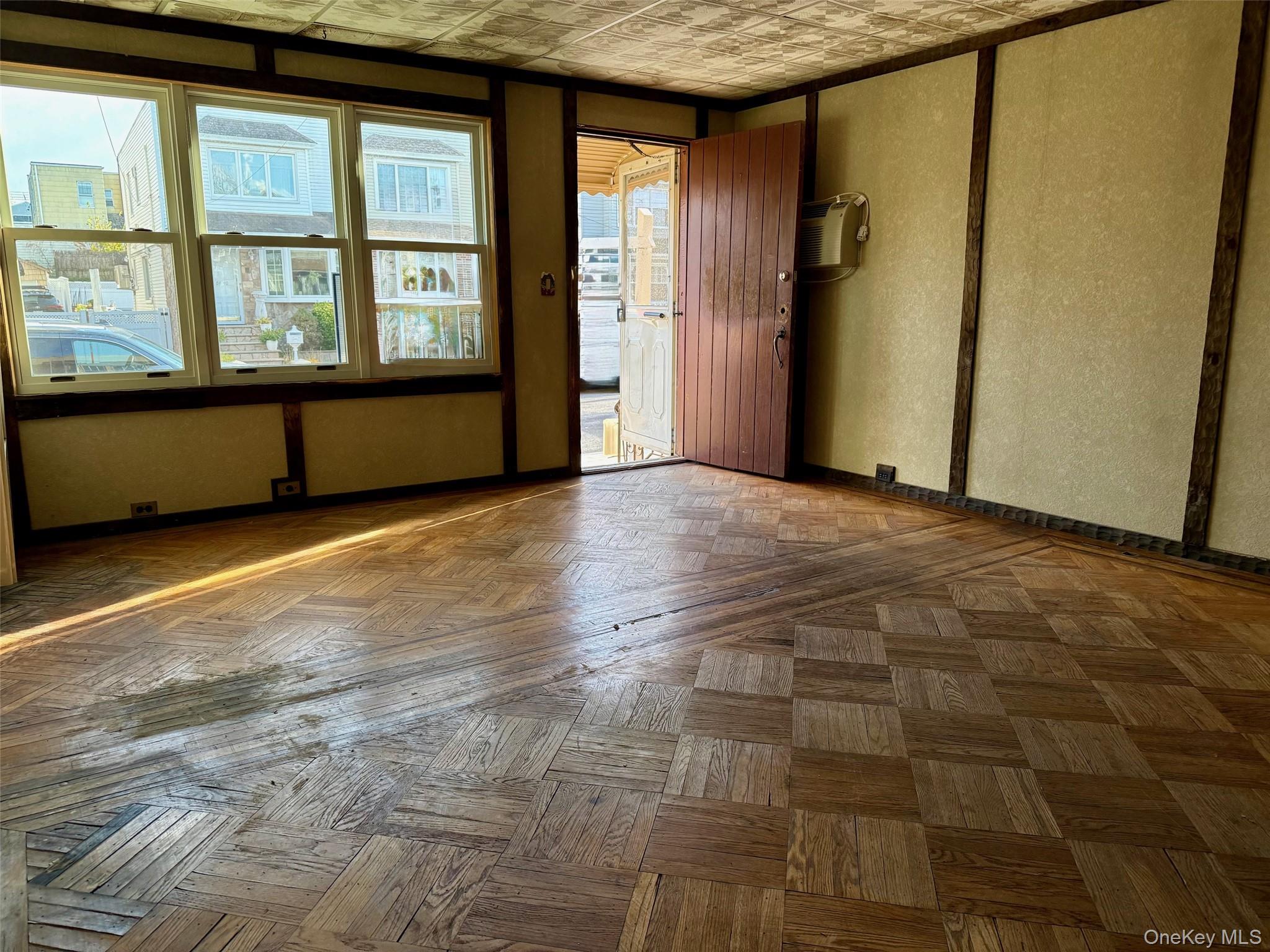 64-41 60th Avenue, Maspeth, NY 11378