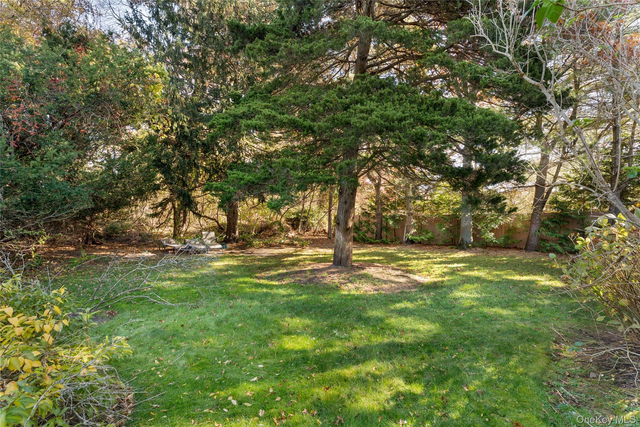 19 Florence Road, Hampton Bays, NY 11946