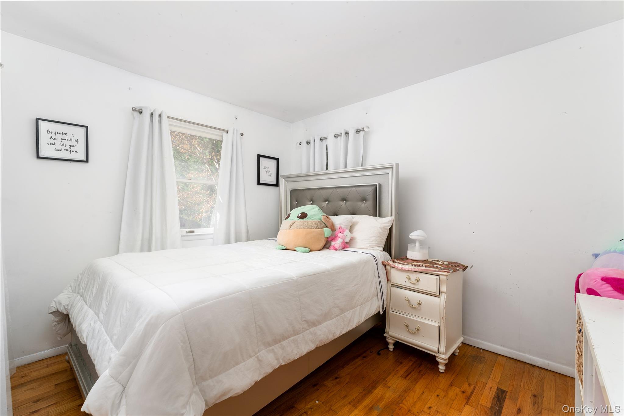 19 Florence Road, Hampton Bays, NY 11946