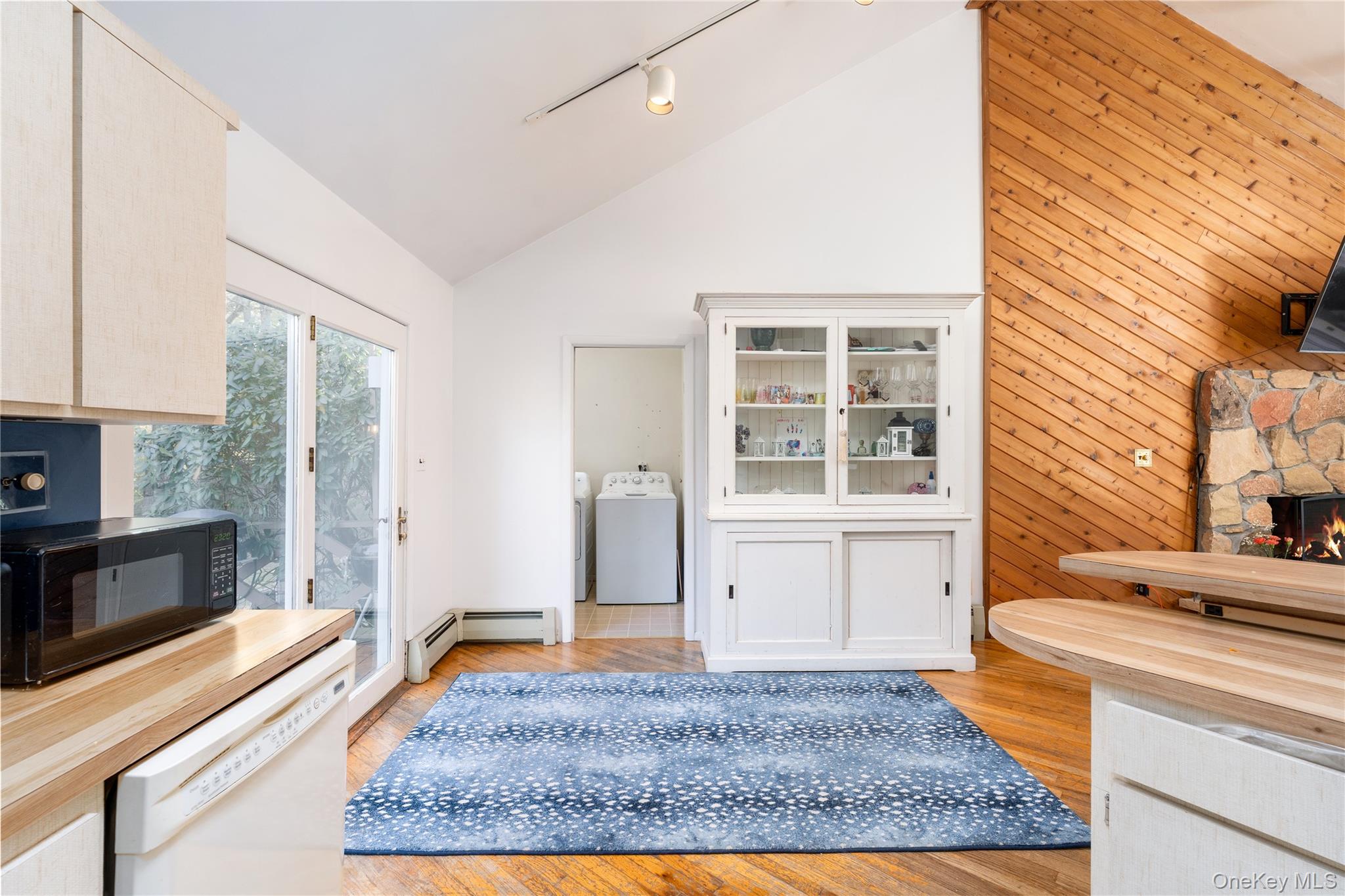 19 Florence Road, Hampton Bays, NY 11946