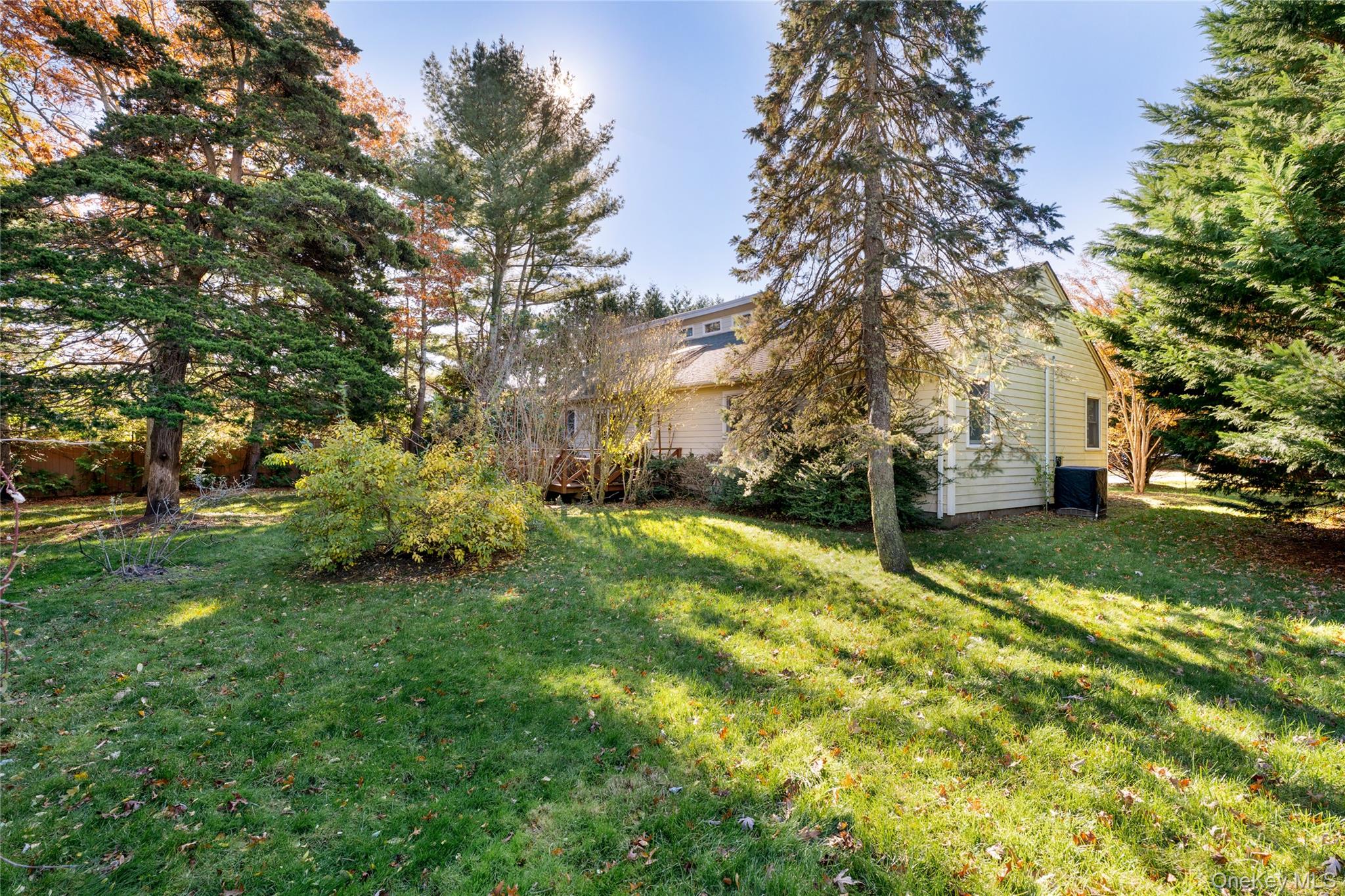 19 Florence Road, Hampton Bays, NY 11946