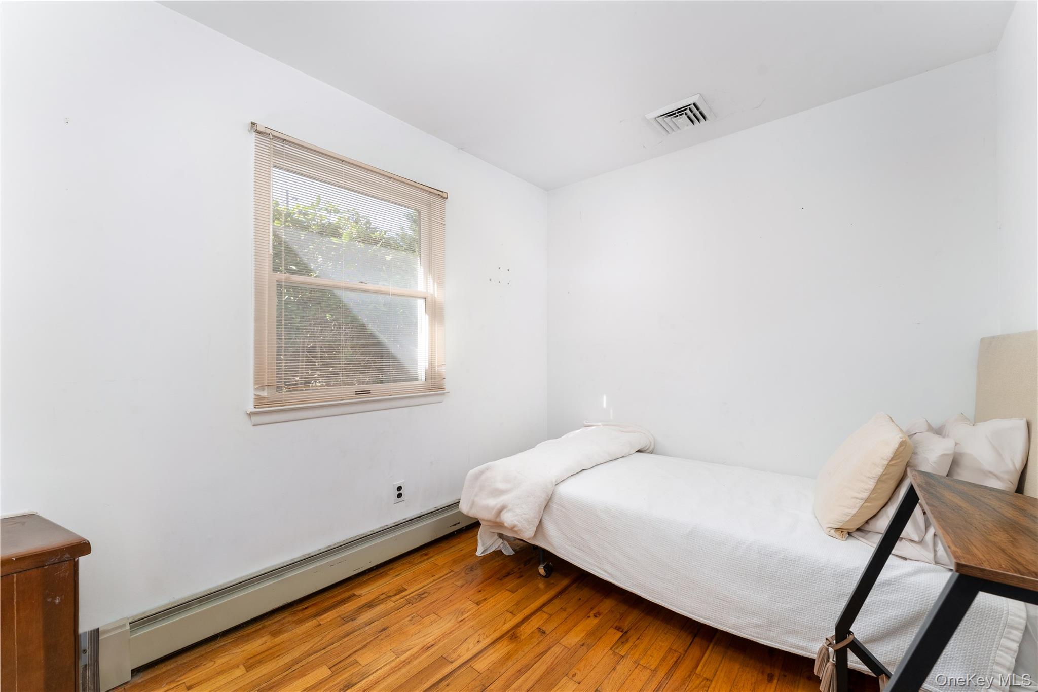 19 Florence Road, Hampton Bays, NY 11946