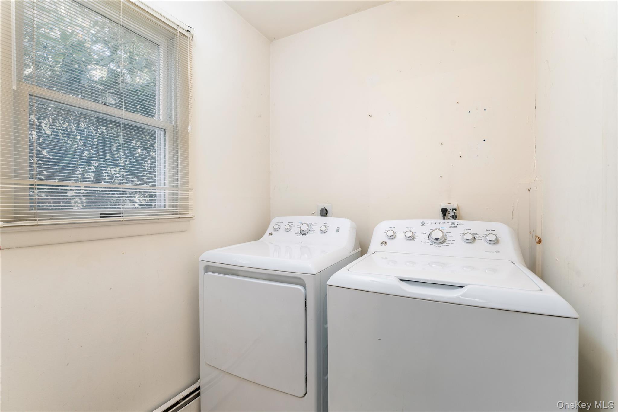 19 Florence Road, Hampton Bays, NY 11946