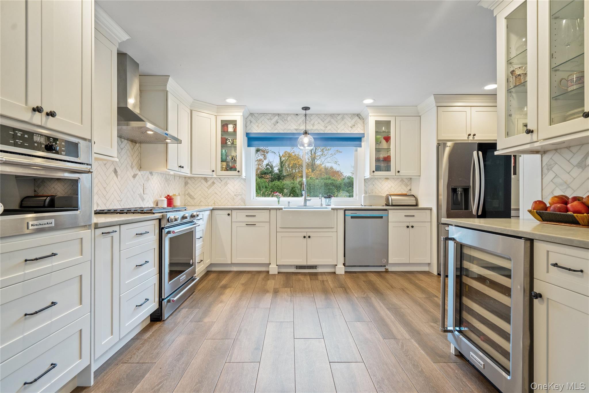 69 Lauren Avenue, Dix Hills, NY 11746