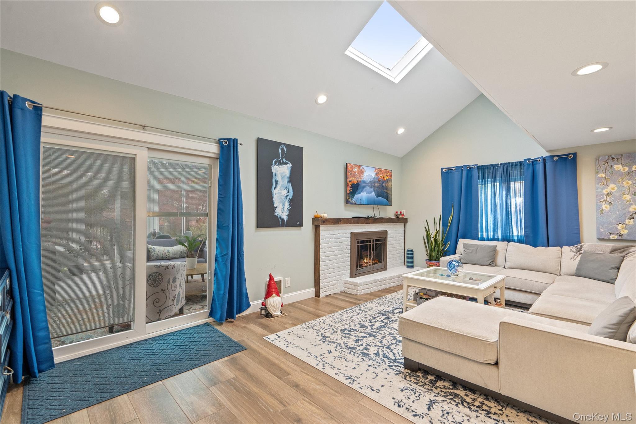 69 Lauren Avenue, Dix Hills, NY 11746