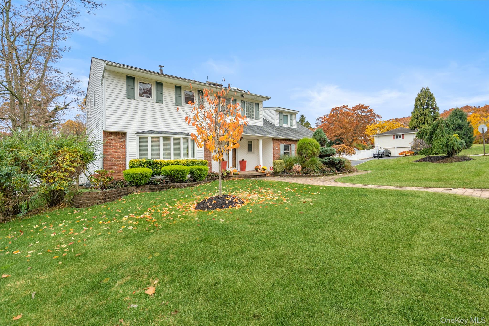 69 Lauren Avenue, Dix Hills, NY 11746