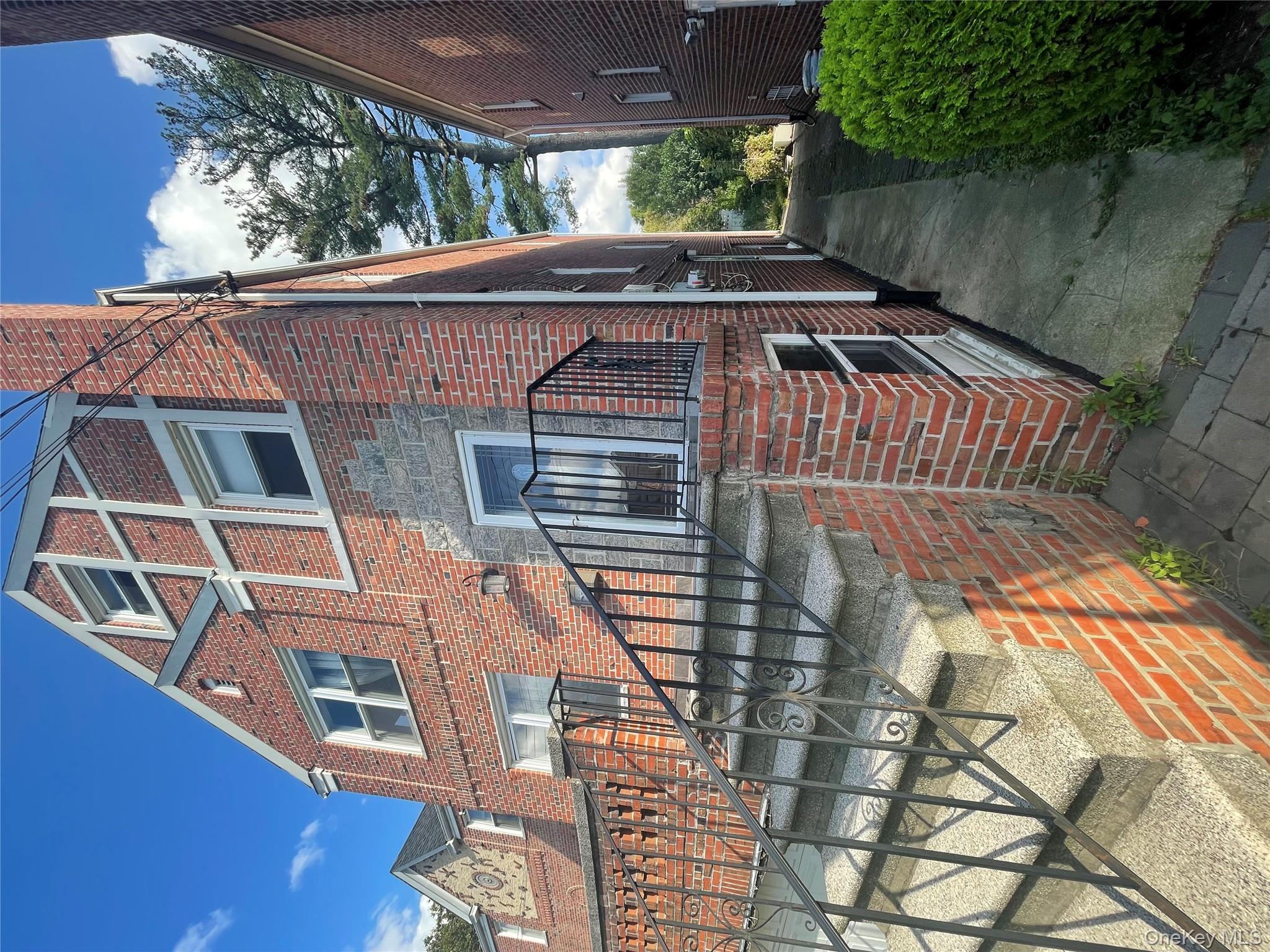 1194 Lydig Avenue, Bronx, NY 10461