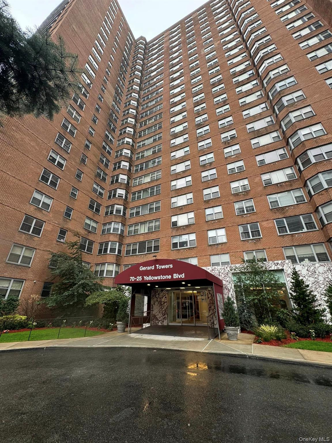 70-25 Yellowstone Blvd # 1 Y, Forest Hills, NY 11375
