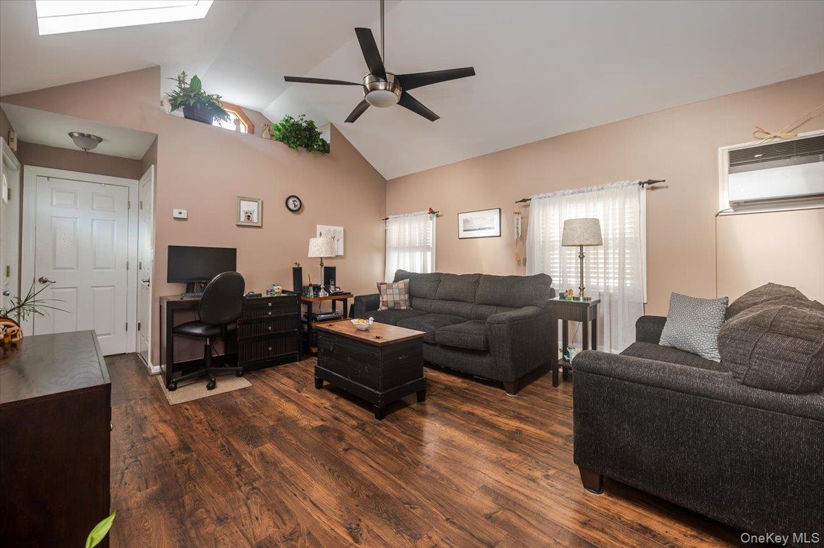 20 Magnolia Place # 20, Bronx, NY 10465