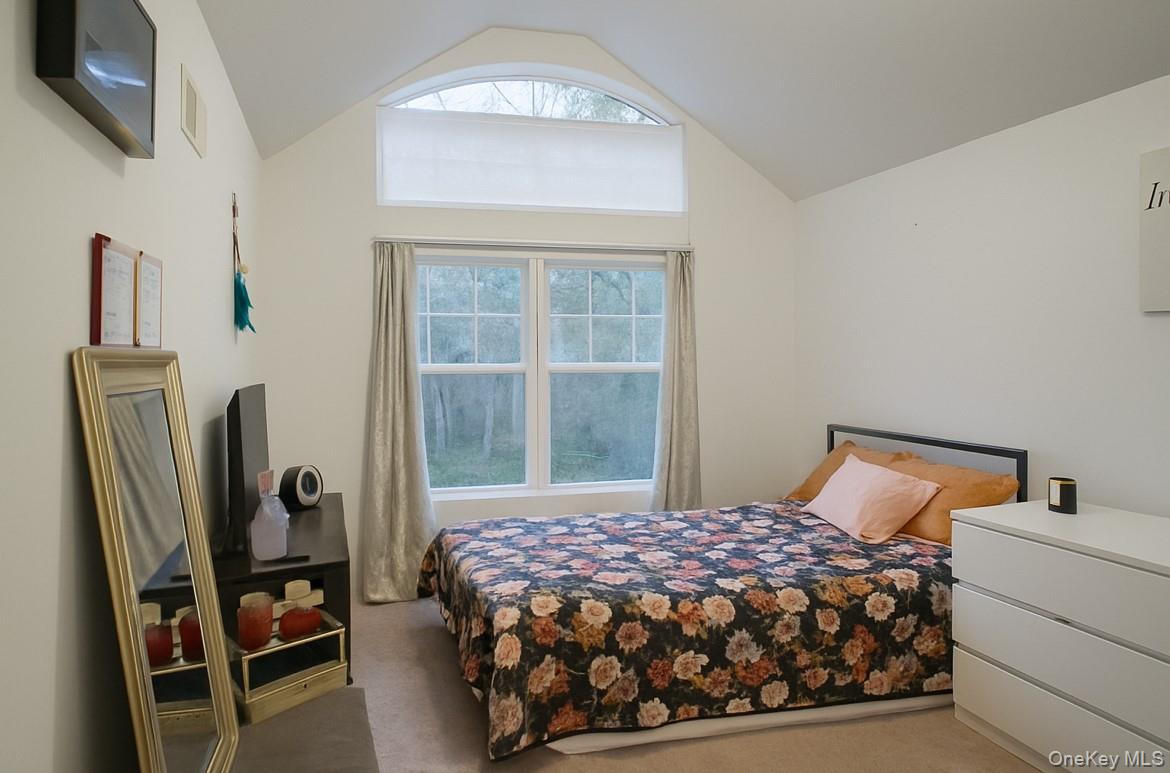 2 Winfield Davis Drive, Coram, NY 11727