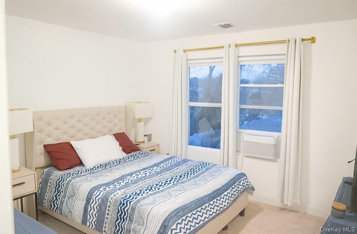 2 Winfield Davis Drive, Coram, NY 11727