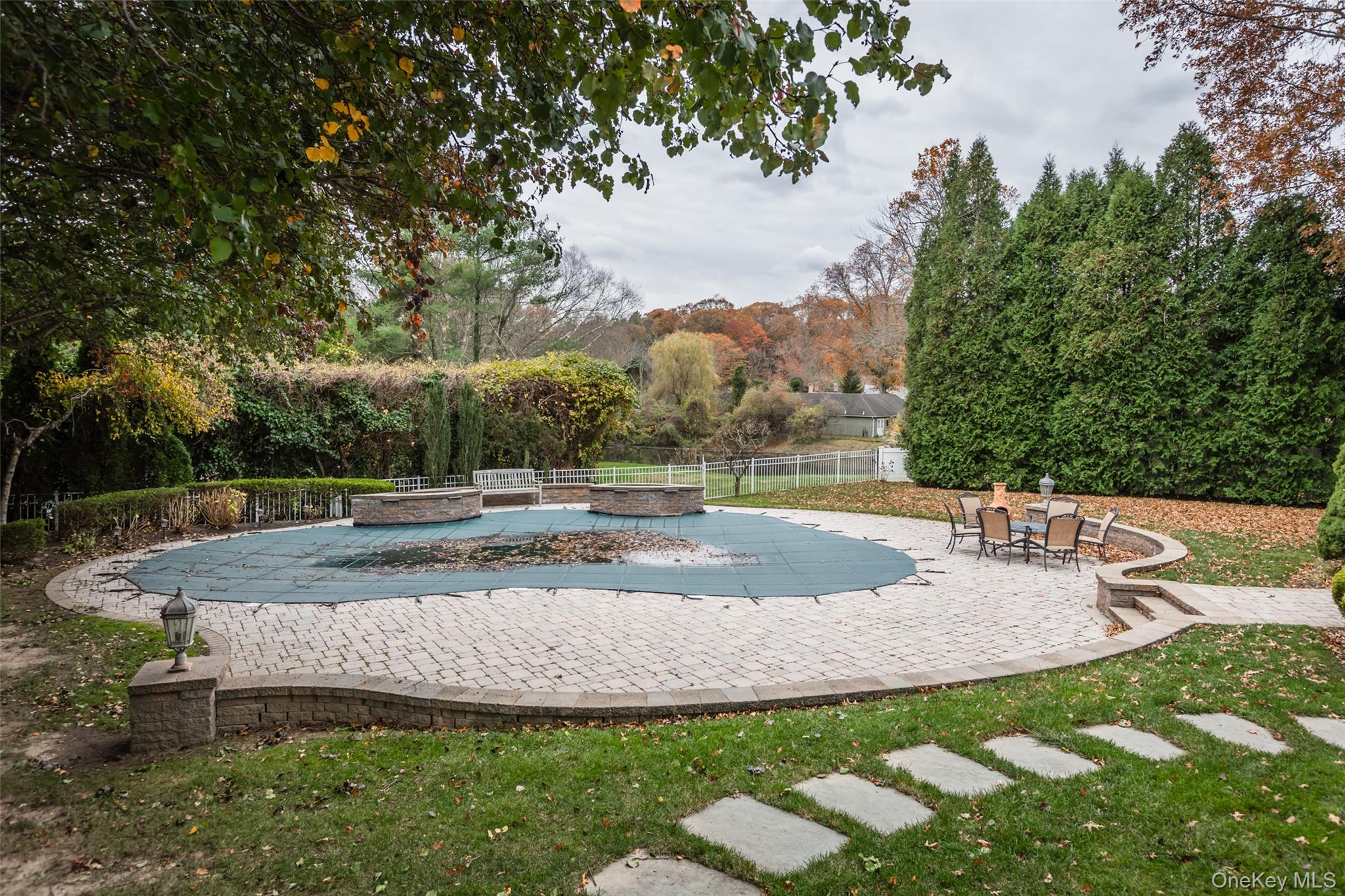 16 Ashley Loop, Northport, NY 11768