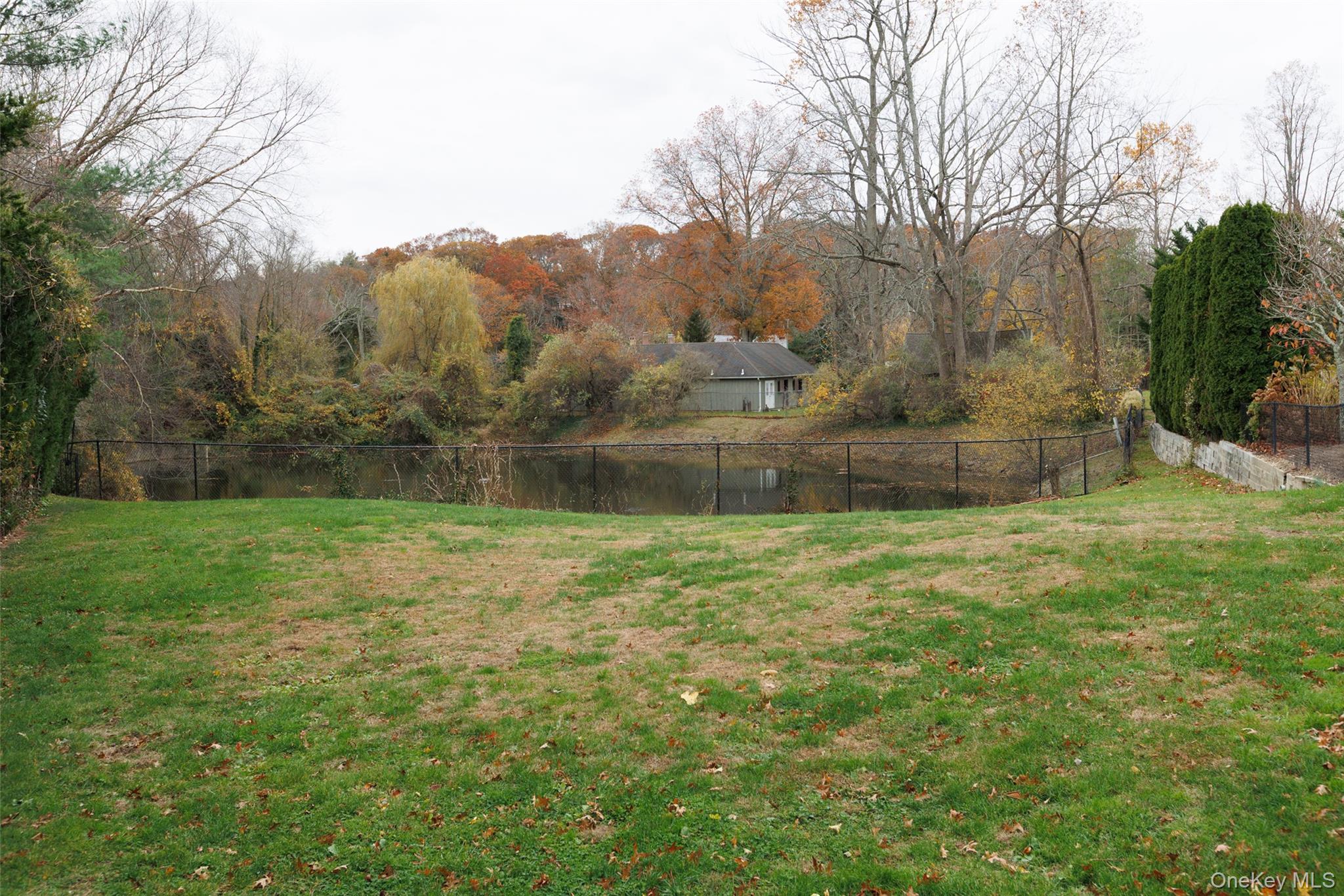 16 Ashley Loop, Northport, NY 11768