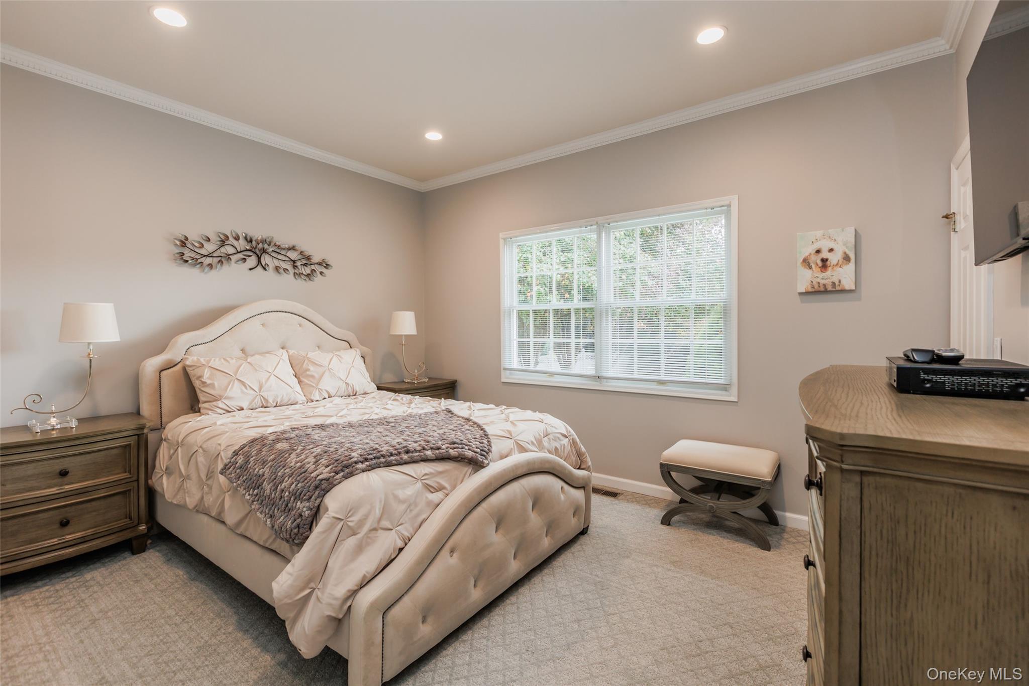 16 Ashley Loop, Northport, NY 11768