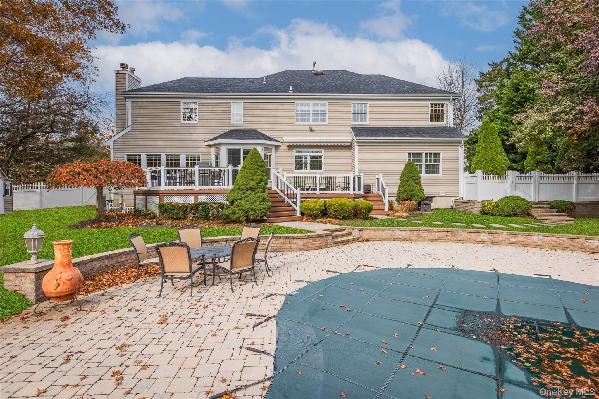 16 Ashley Loop, Northport, NY 11768