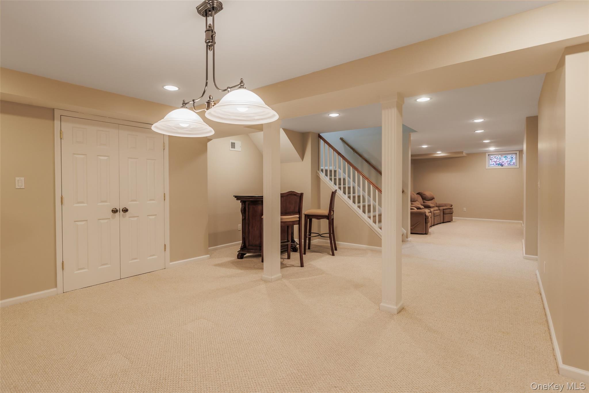 16 Ashley Loop, Northport, NY 11768