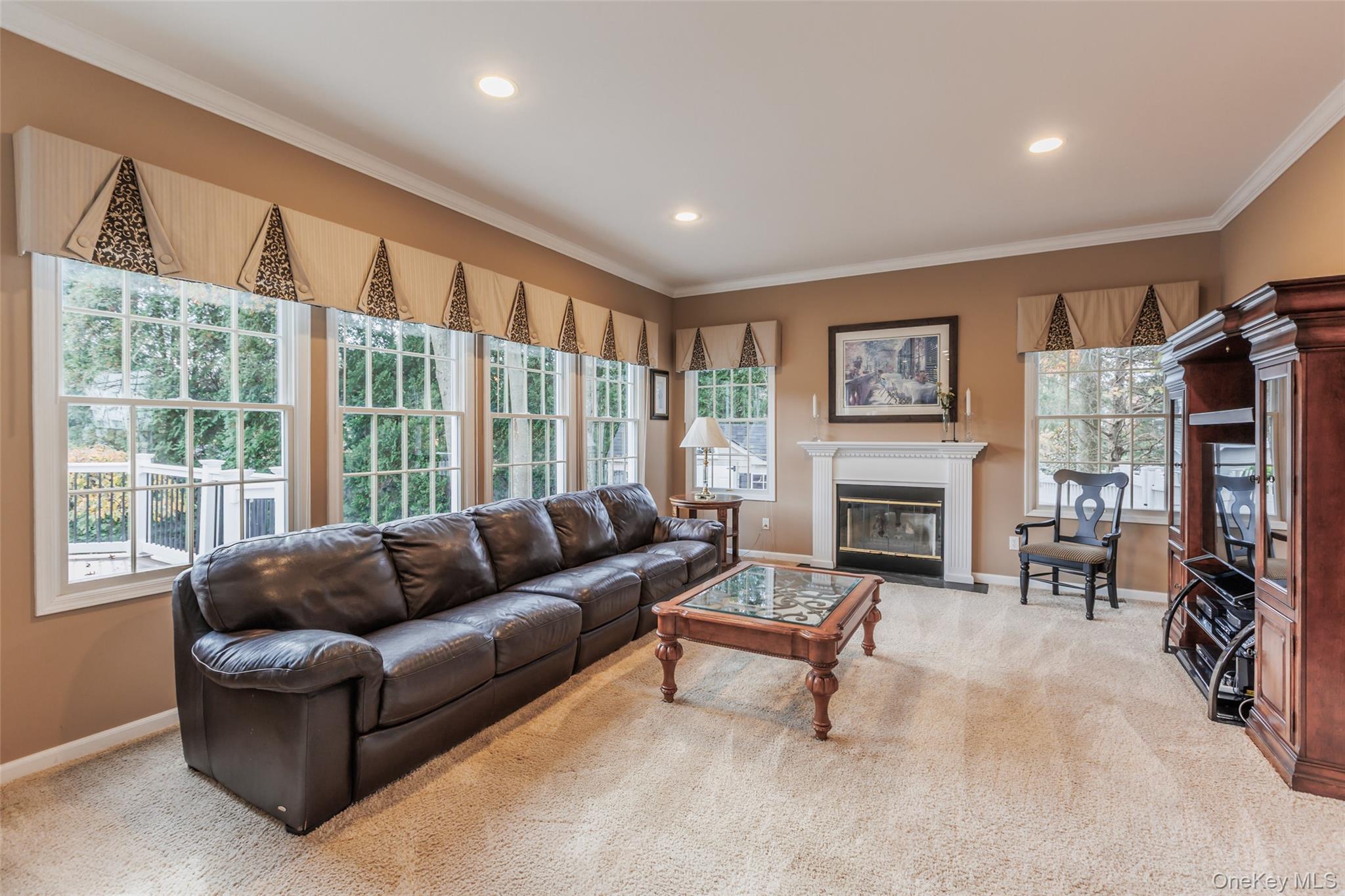 16 Ashley Loop, Northport, NY 11768