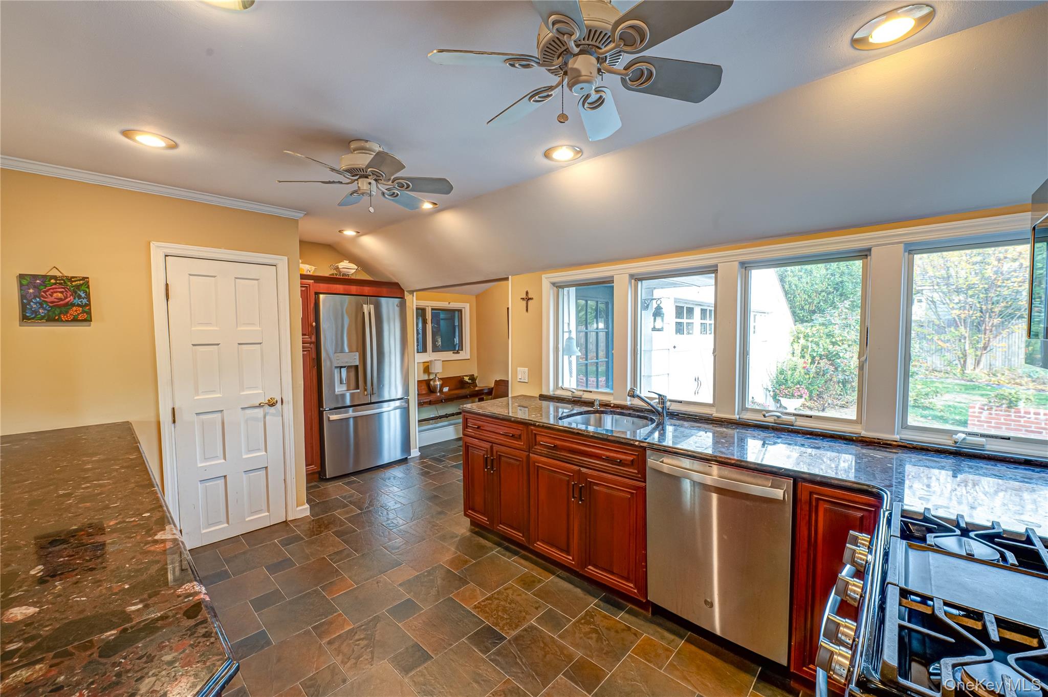 178 S Bayview Avenue, Amityville, NY 11701