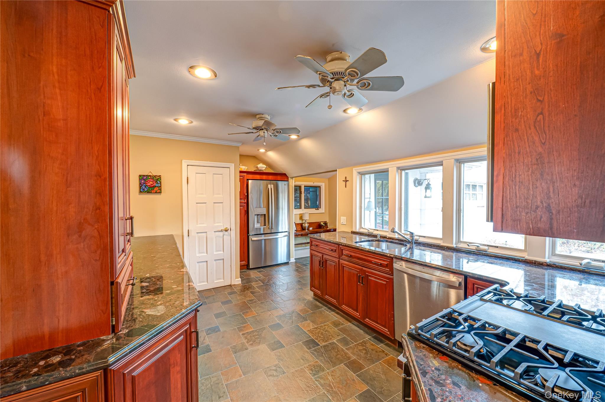 178 S Bayview Avenue, Amityville, NY 11701