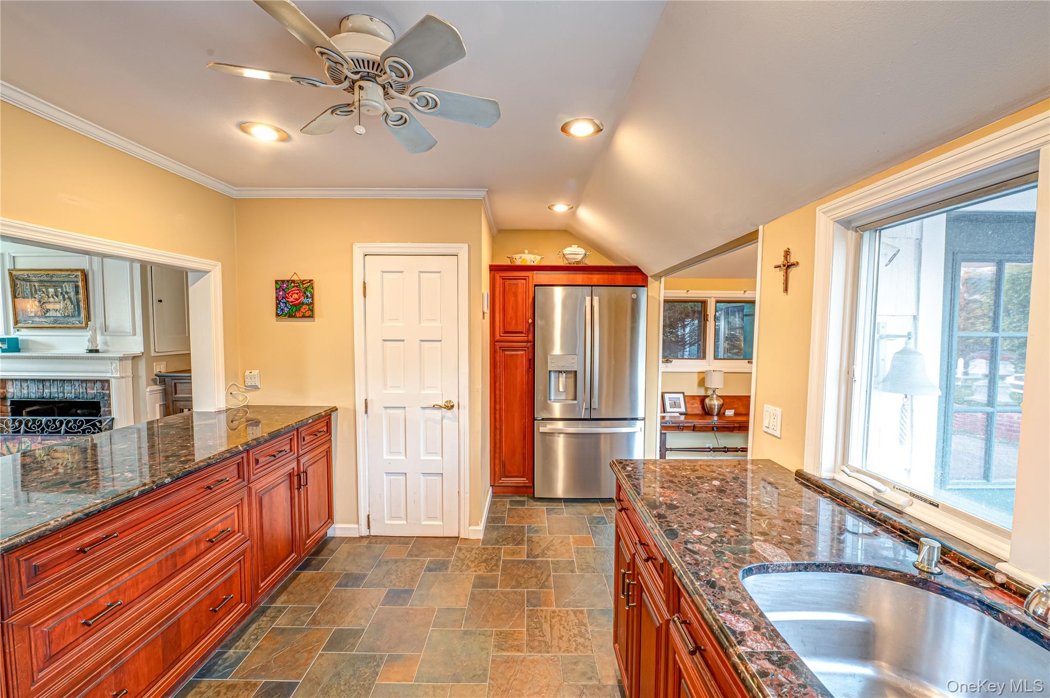 178 S Bayview Avenue, Amityville, NY 11701