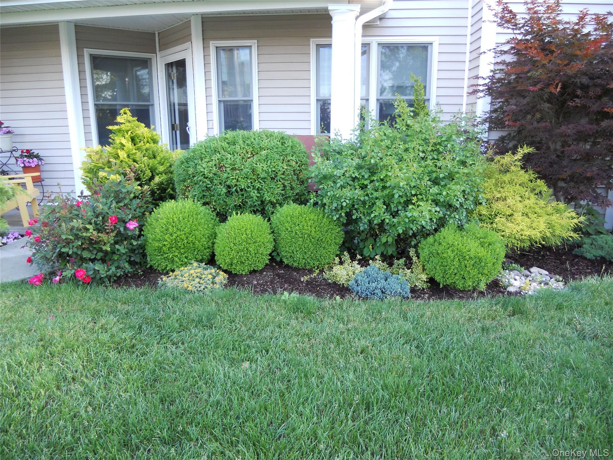 601 Willow Pond Drive, Riverhead, NY 11901