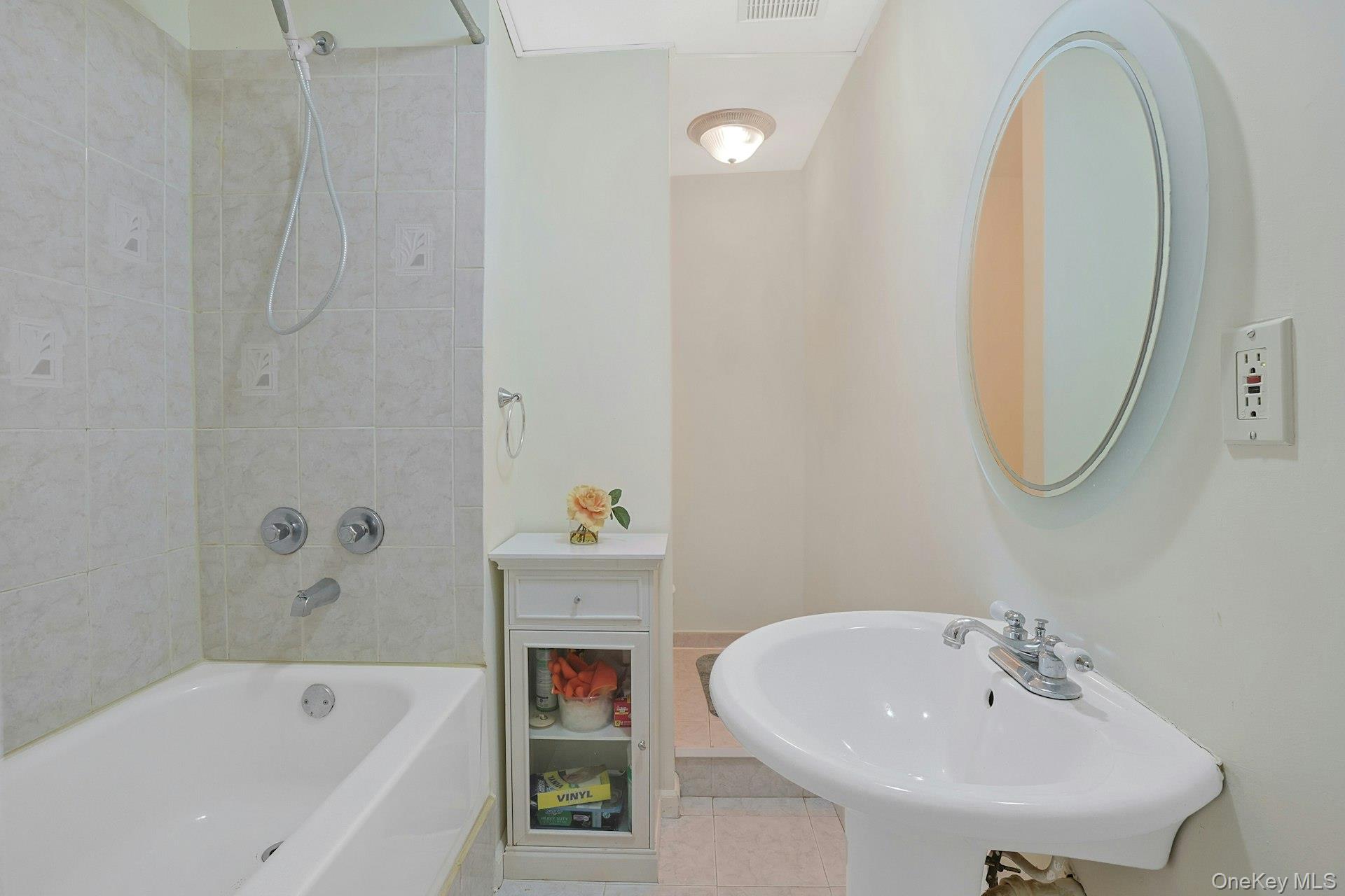 2 Parkside Court, Pomona, NY 10970