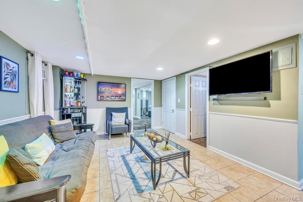 213-16 102nd Avenue, Queens Village, NY 11429