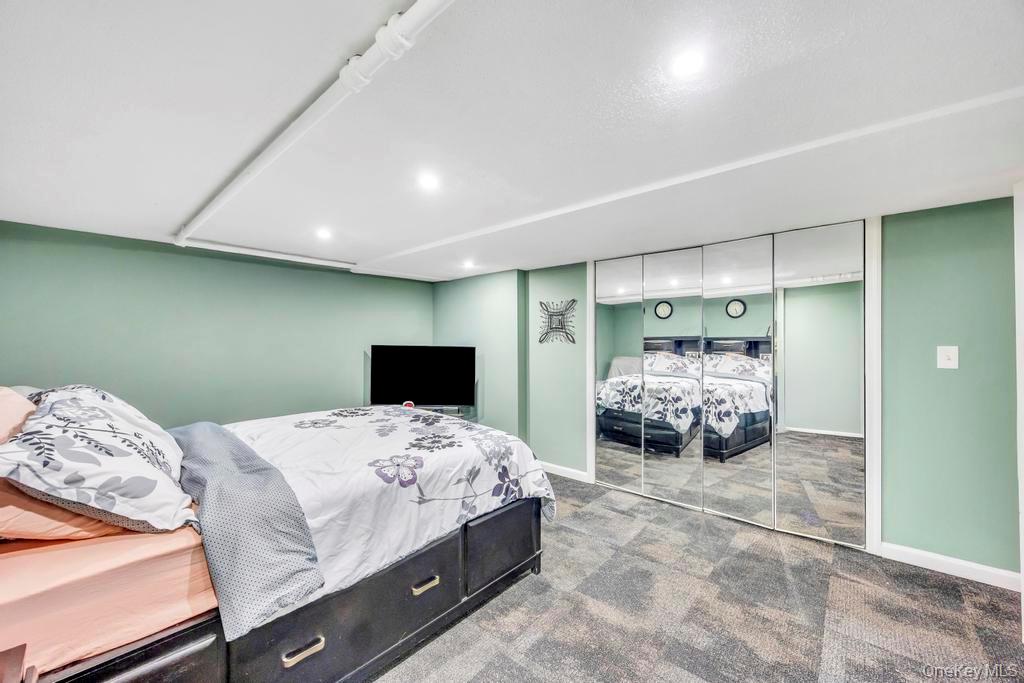 213-16 102nd Avenue, Queens Village, NY 11429