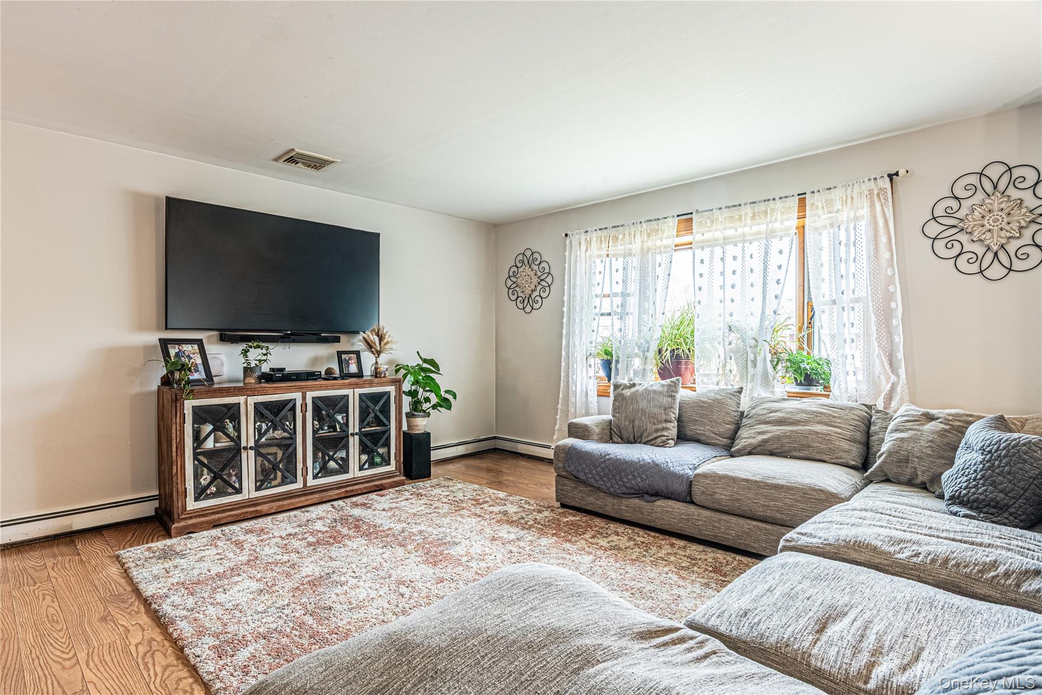 32 Deer Run Road, Poughkeepsie, NY 12603