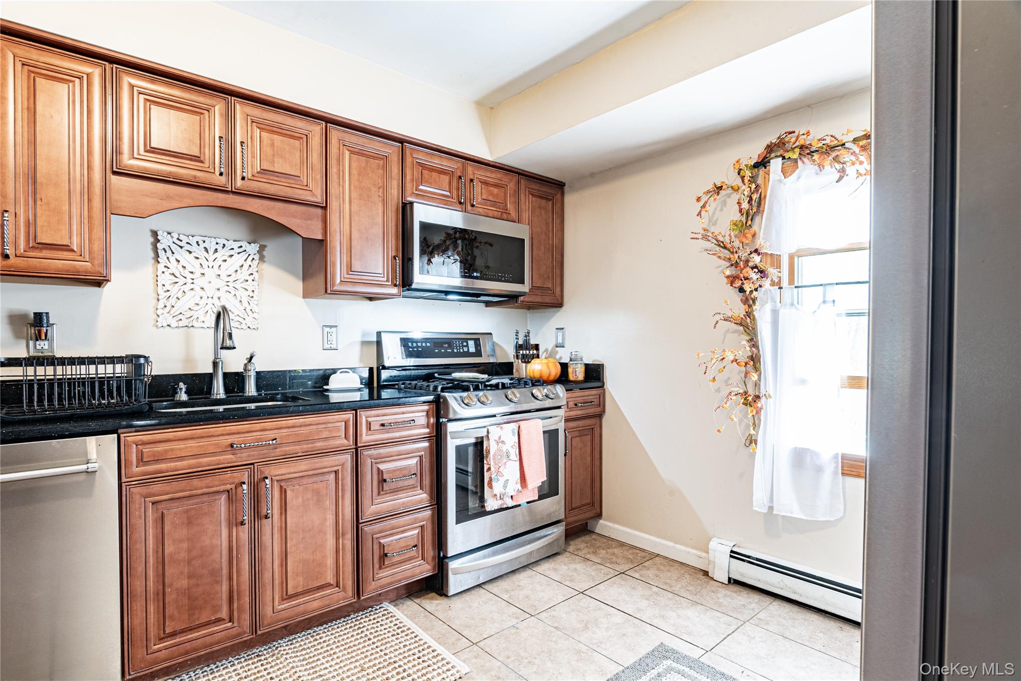 32 Deer Run Road, Poughkeepsie, NY 12603