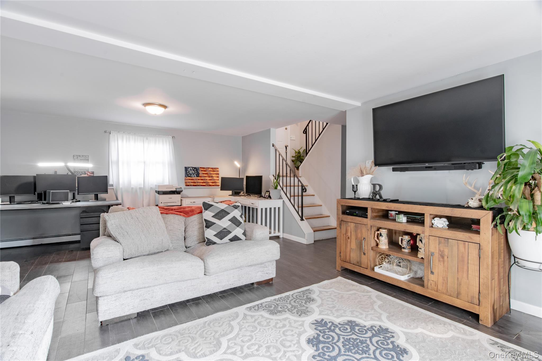 32 Deer Run Road, Poughkeepsie, NY 12603