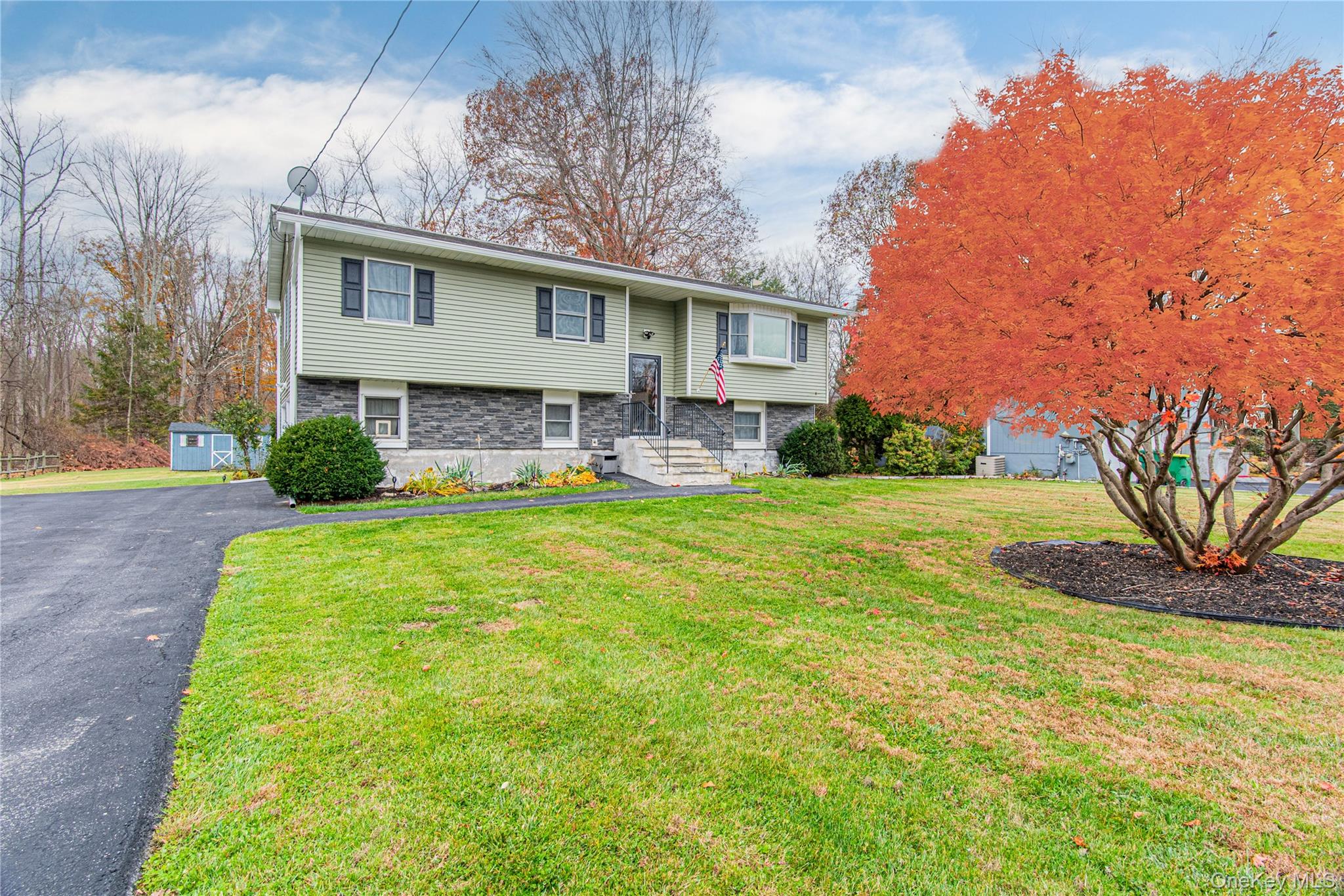 32 Deer Run Road, Poughkeepsie, NY 12603