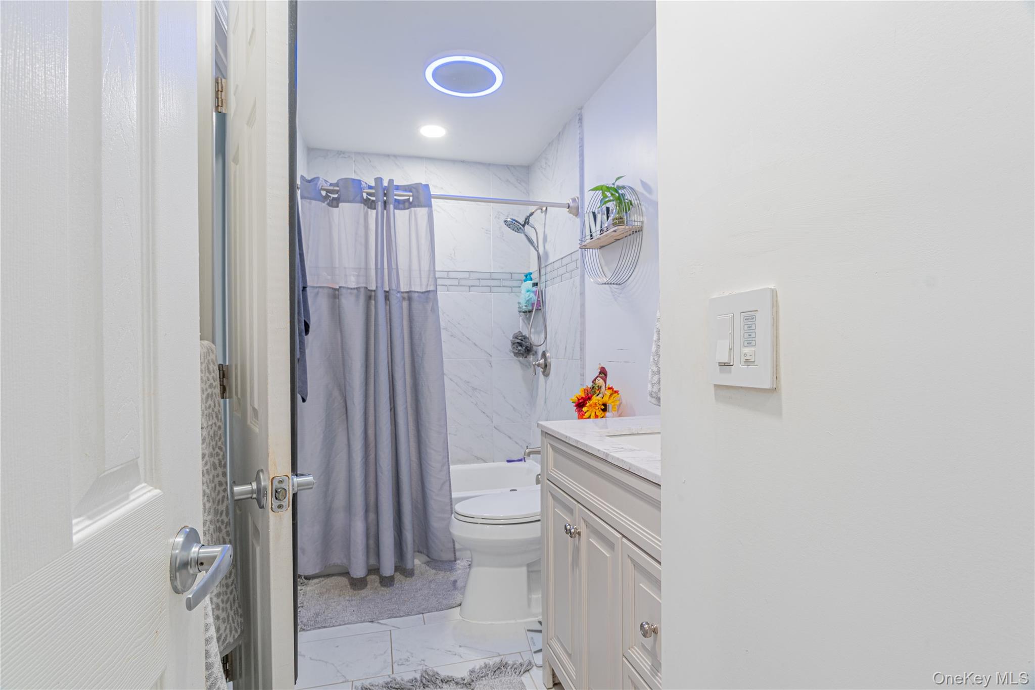 32 Deer Run Road, Poughkeepsie, NY 12603