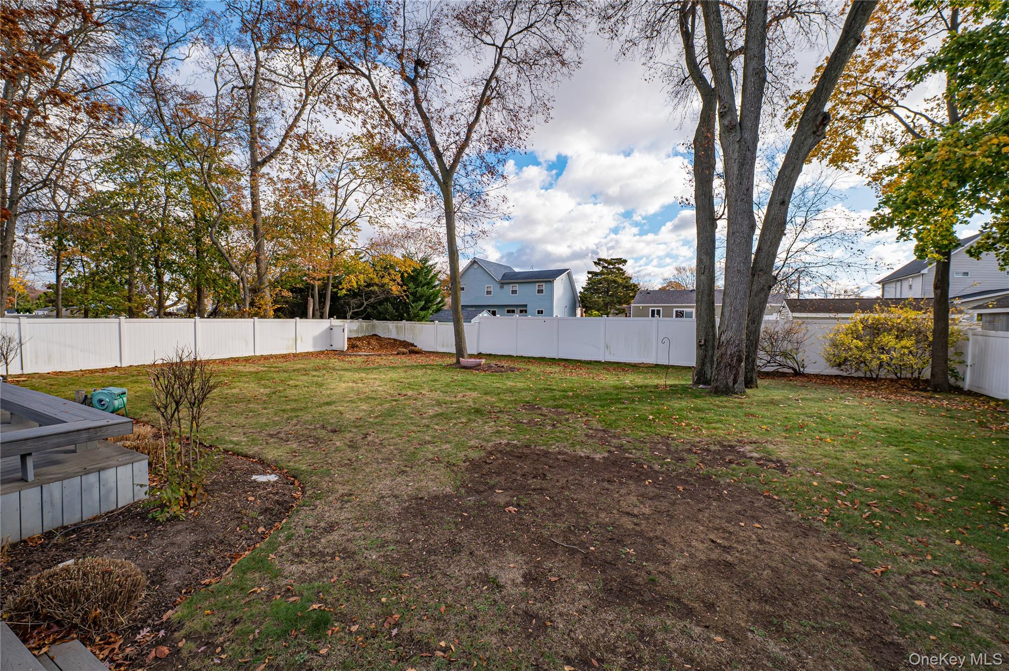 31 Boulevard Avenue, West Islip, NY 11795