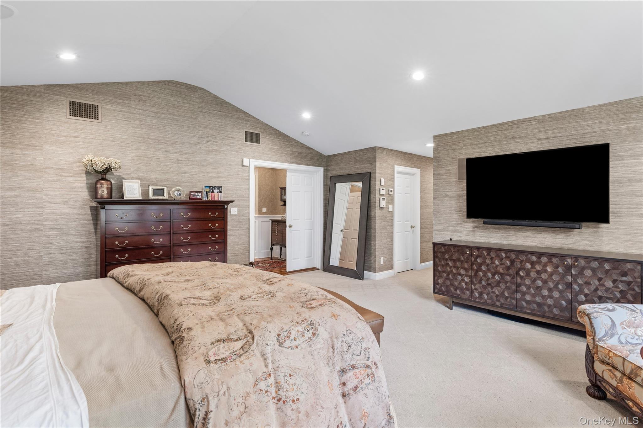 12 Orchard Drive, Woodbury, NY 11797