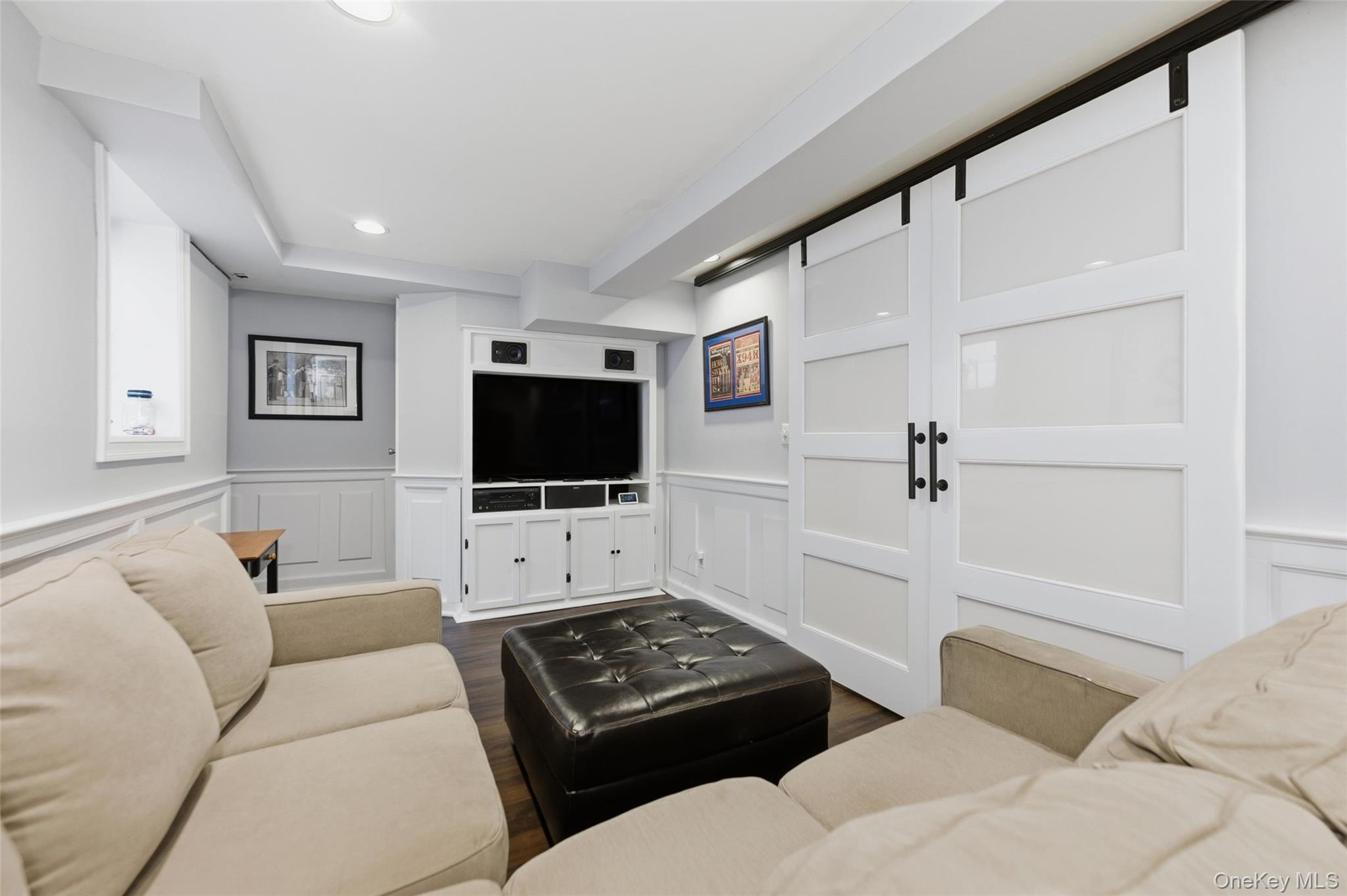 42 Homecrest Court, Oceanside, NY 11572