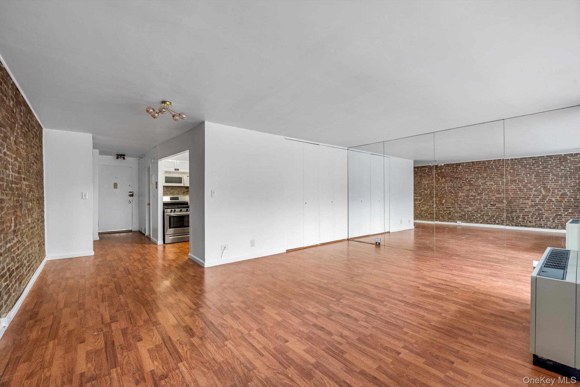 77 Bleecker Street # 105, New York (Manhattan), NY 10012